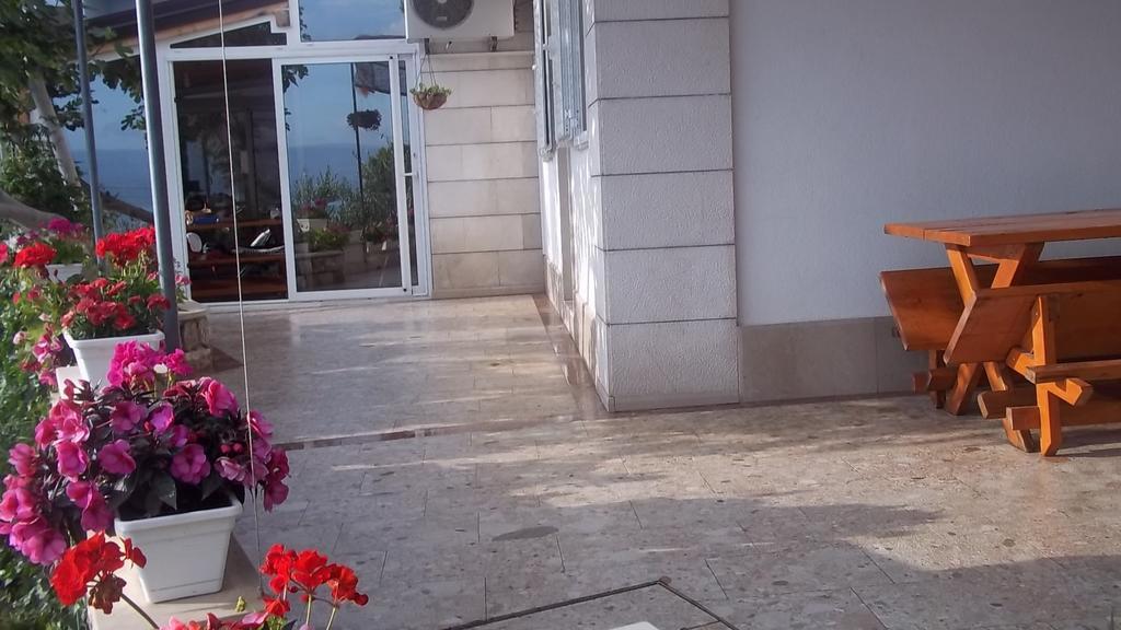 Apartments Kalajzic Omis Phòng bức ảnh